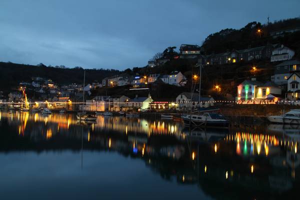 Western Morning View - Christmas reflections - Looe River
