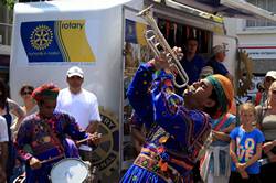 Penzance - Mazey day - Street entertainers